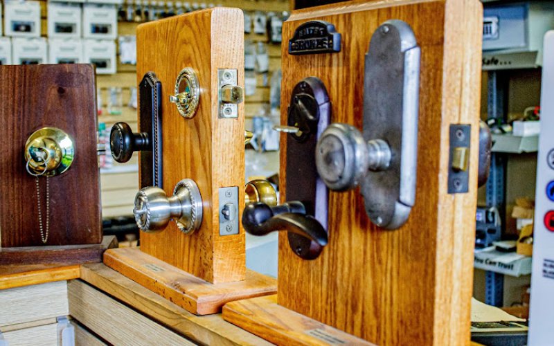 Heritage Locksmith - Keys on wheels