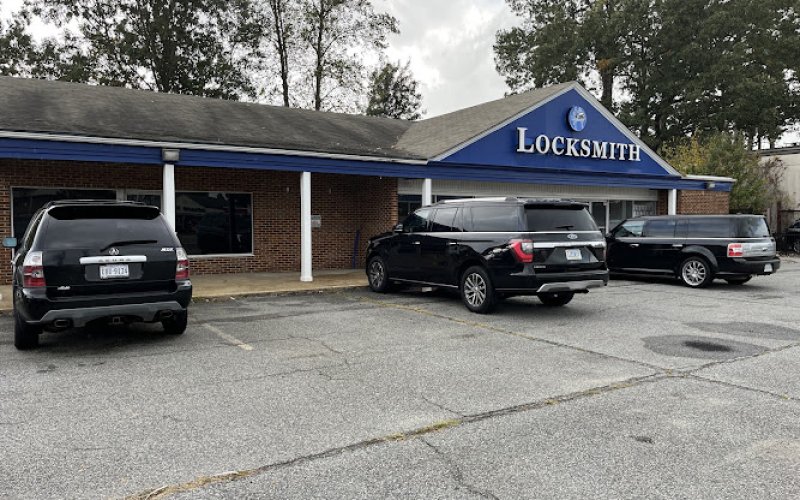 Lady Locksmith