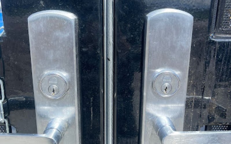 Mr Lock and Key