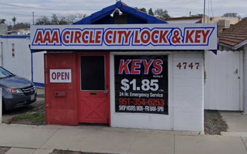 AAA Circle City Screens