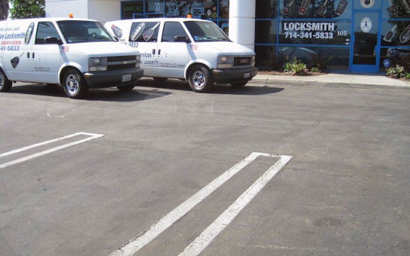 ADVANCED Lock & Key- Automotive Locksmith — Emergency locksmith service in Costa Mesa