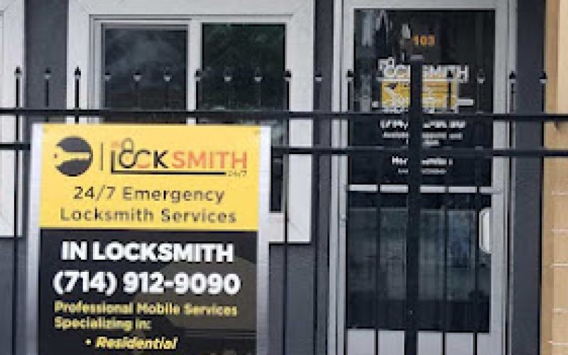 IN Locksmith 24/7 — Emergency locksmith service in Costa Mesa