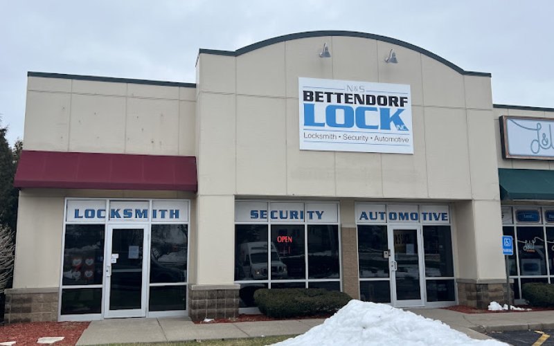 Bettendorf N&S Lock Inc. — Locksmith in Davenport