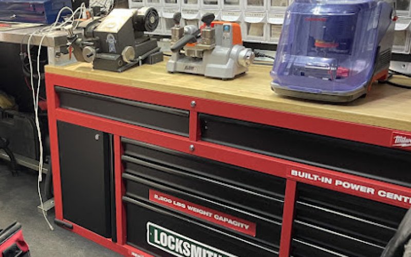 Pro Locksmith Solutions
