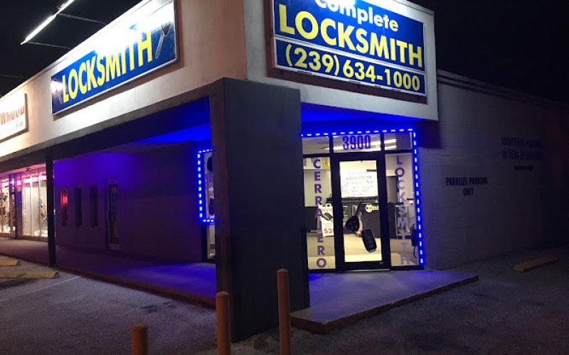 Complete Locksmith — Locksmith in Fort Myers