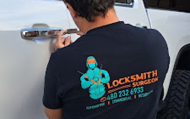 locksmith surgeon