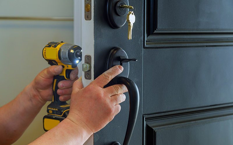 Burnhams Locksmith LLC