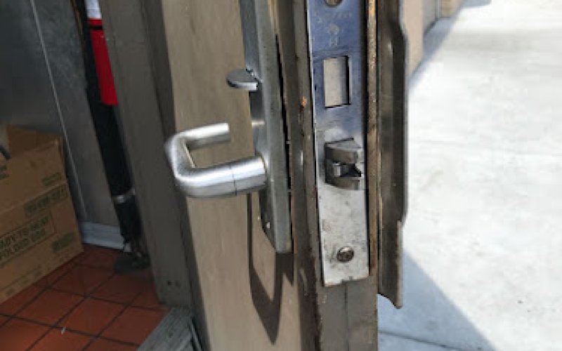 Leading Locksmith & Services LLC — Locksmith in Overland Park