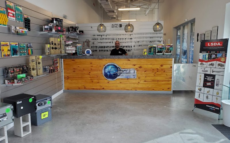 KW Locksmith Shop & Mobile Locksmith Services — Locksmith in Pembroke Pines