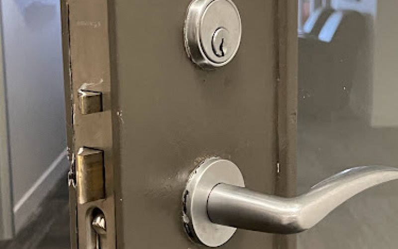 1St Class Locksmith — Locksmith in Plano