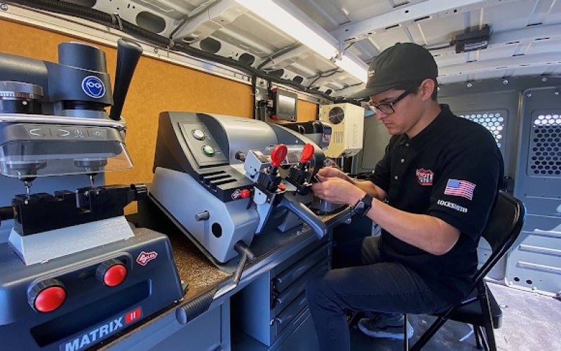 Alonzo's Remotes & Keys Inc. — Locksmith in Redding
