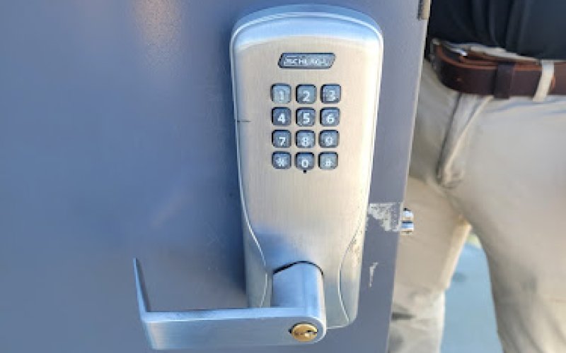 Olympic Locksmith — Locksmith in Sacramento