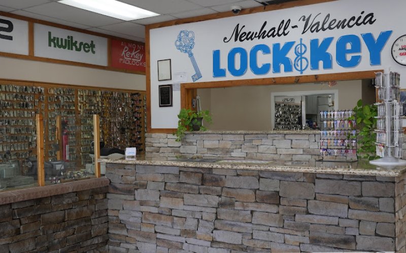 Newhall Valencia Lock and Key — Locksmith in Santa Clarita