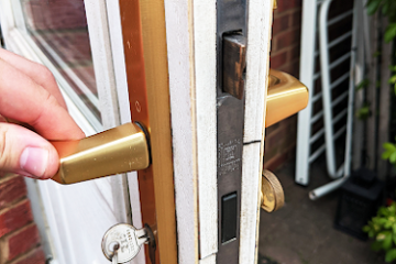 D & B Auto Locksmith