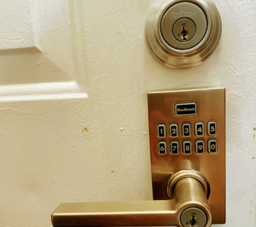 EZ LOCKSMITH